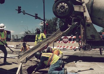 US Workers Account for All Job Gains in 2025