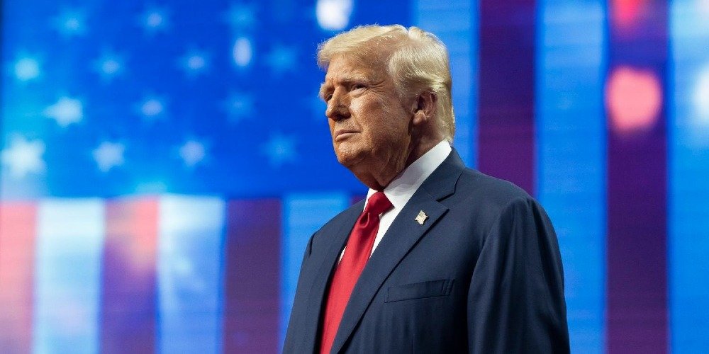 “Not Joking”: President Trump Outlines a Potential Road to a Third Term